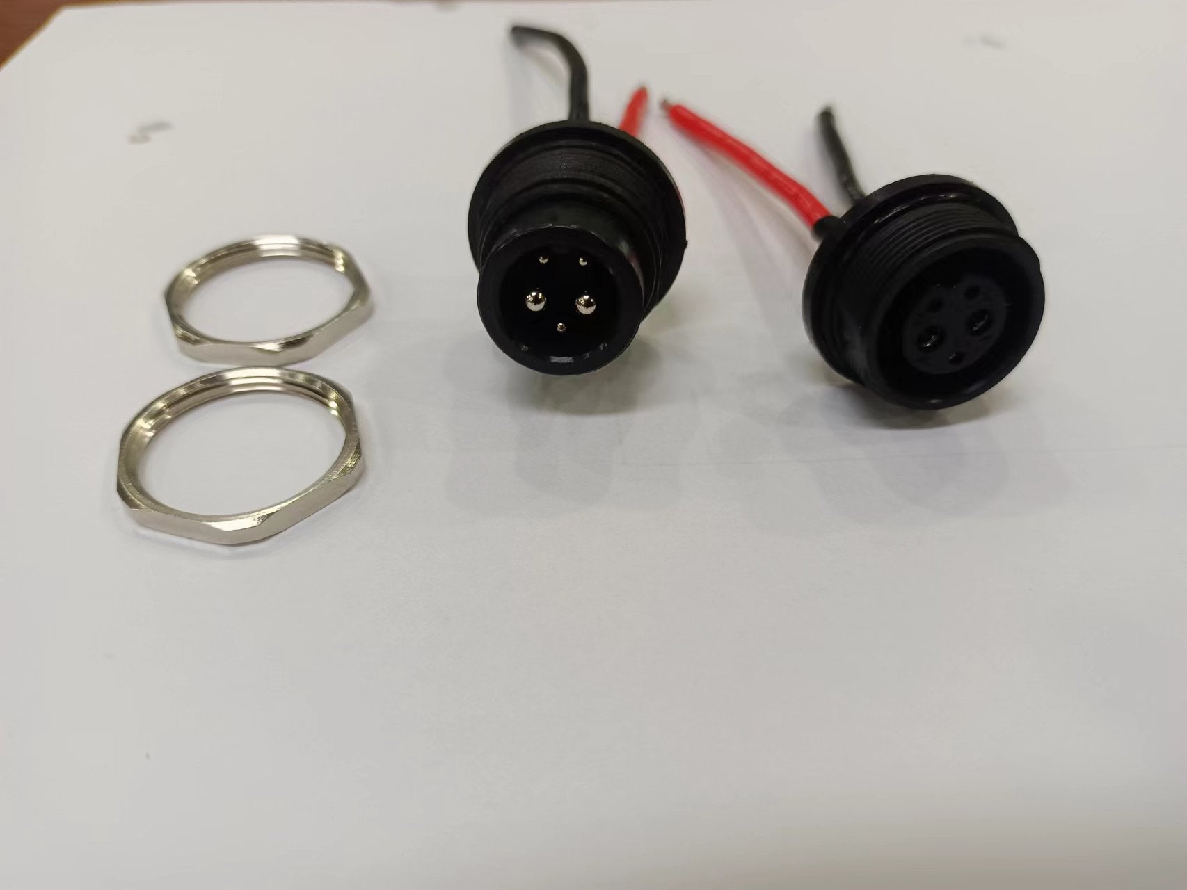 Port de décharge de batterie de vélo électrique