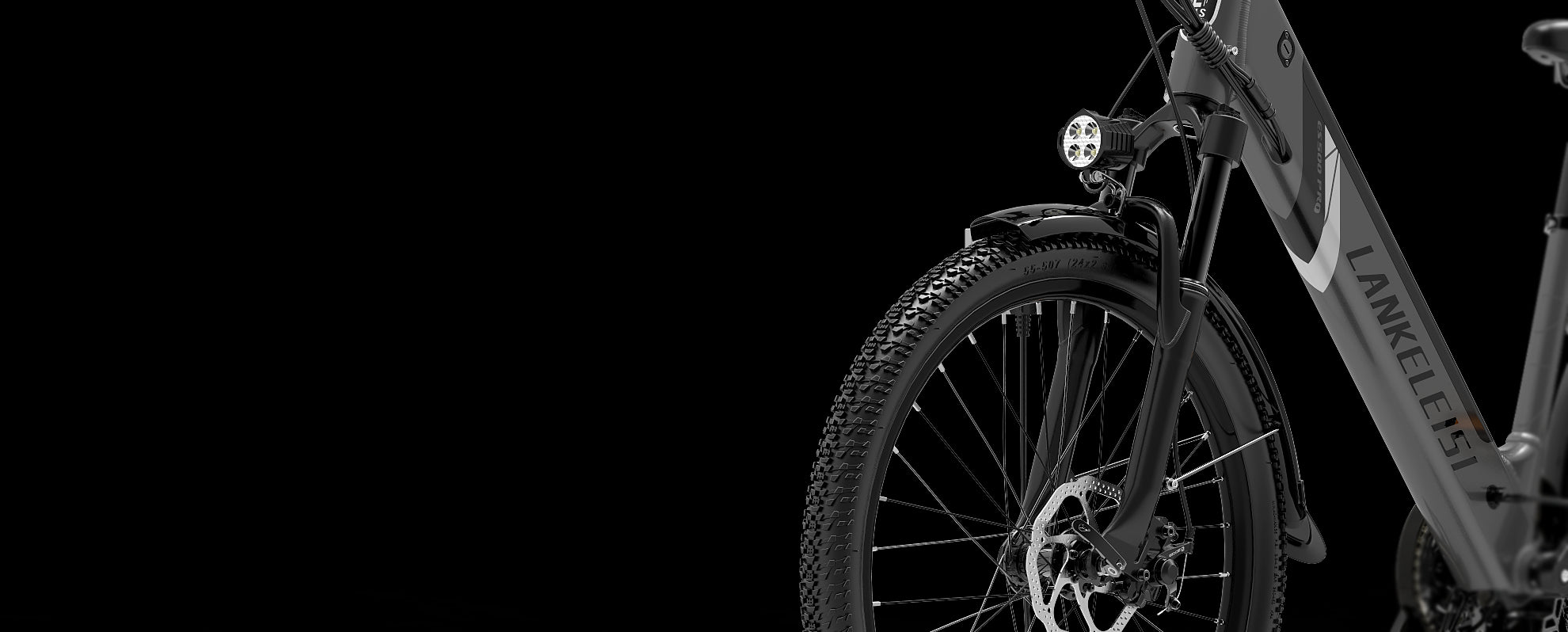 Equipé d'une suspension à fourche avant