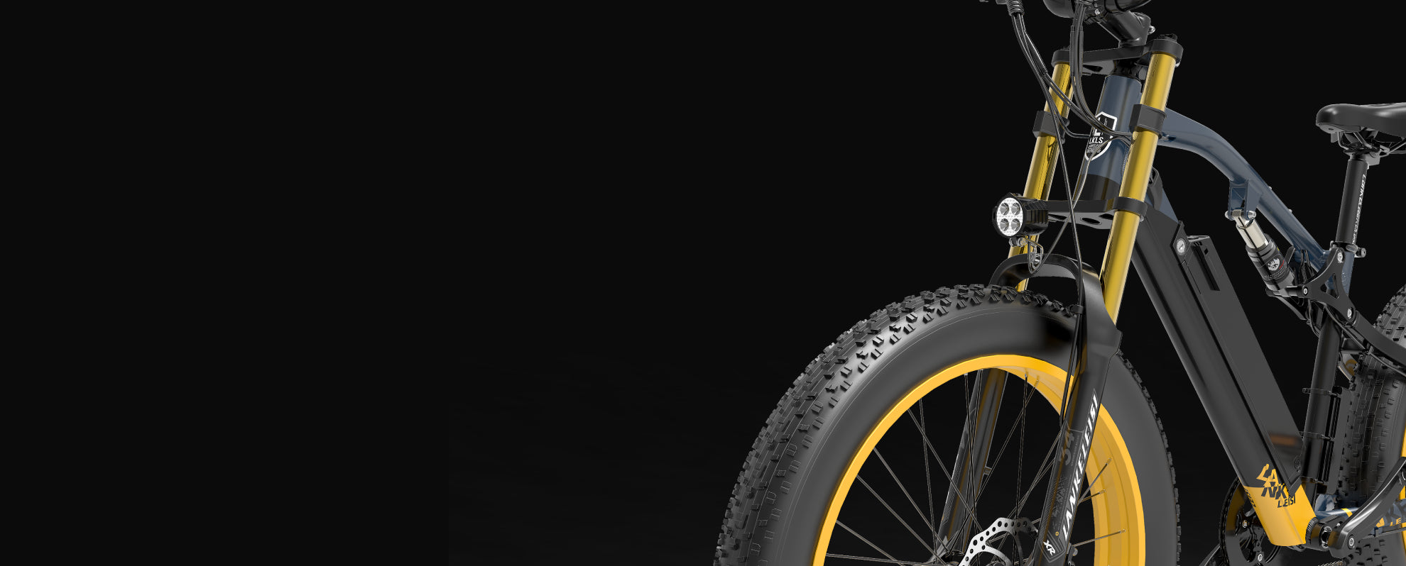 Equipé d'une suspension à fourche avant et d'une suspension arrière