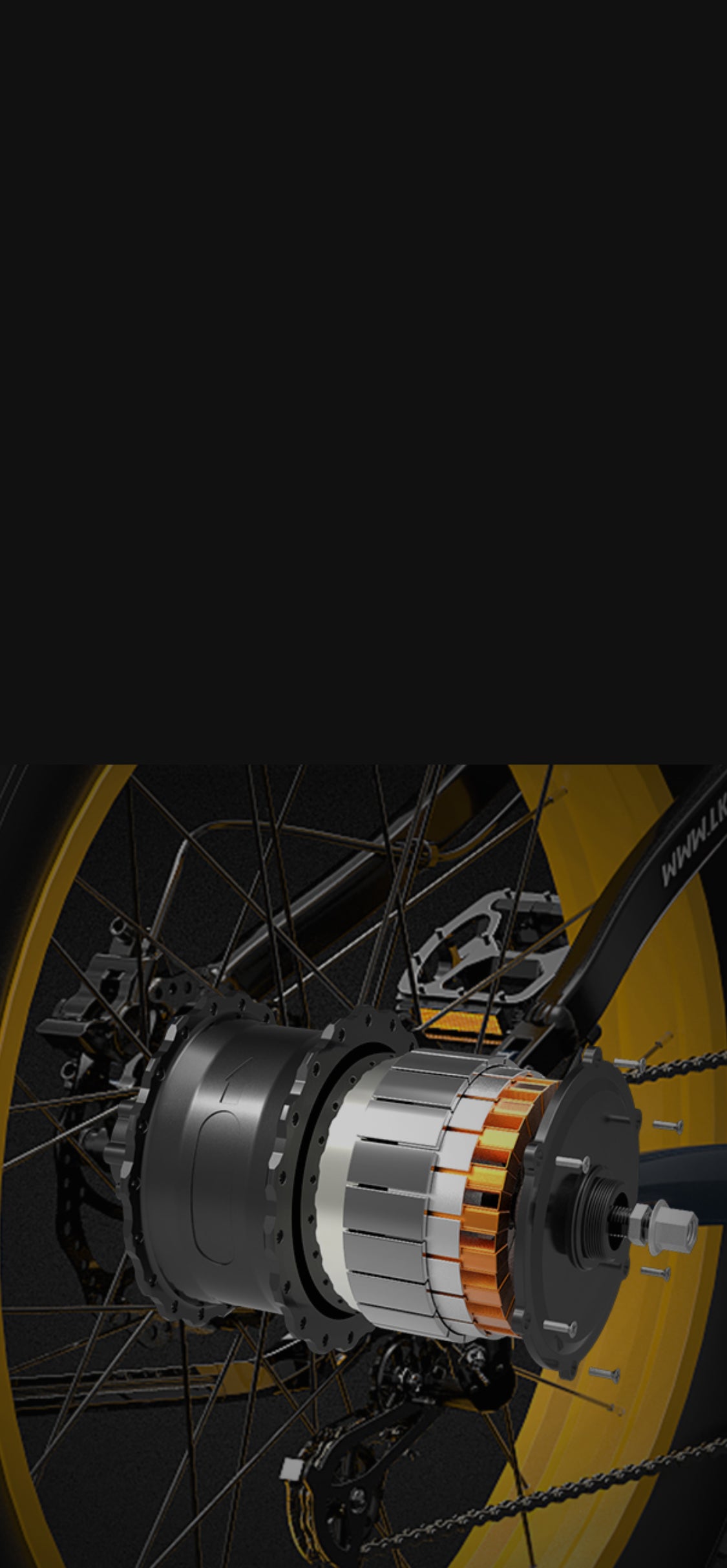 Equipé d'un moteur brushless arrière de 48 V et 1 000 W