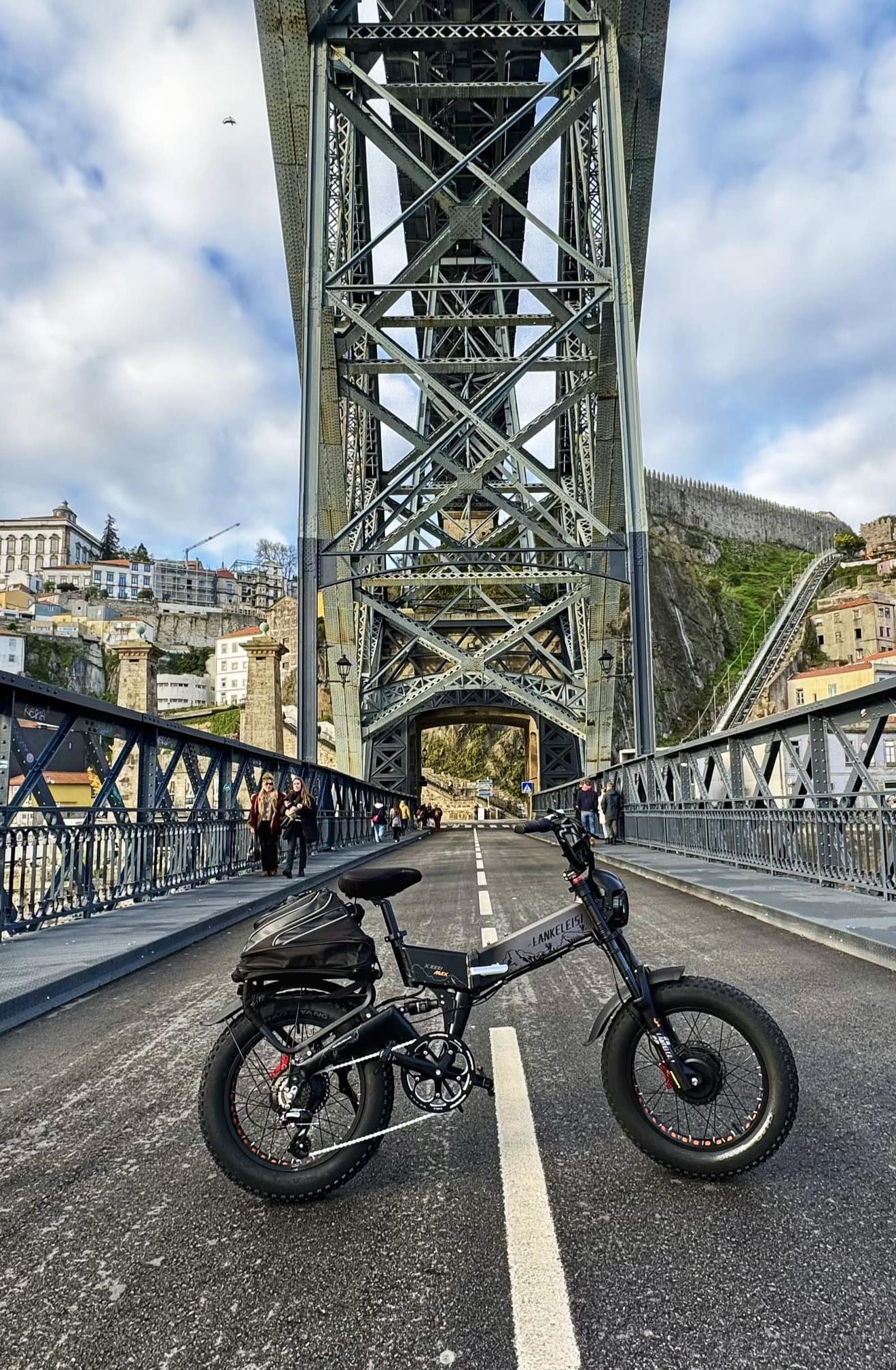 Vélo électrique X3000max à pneus larges